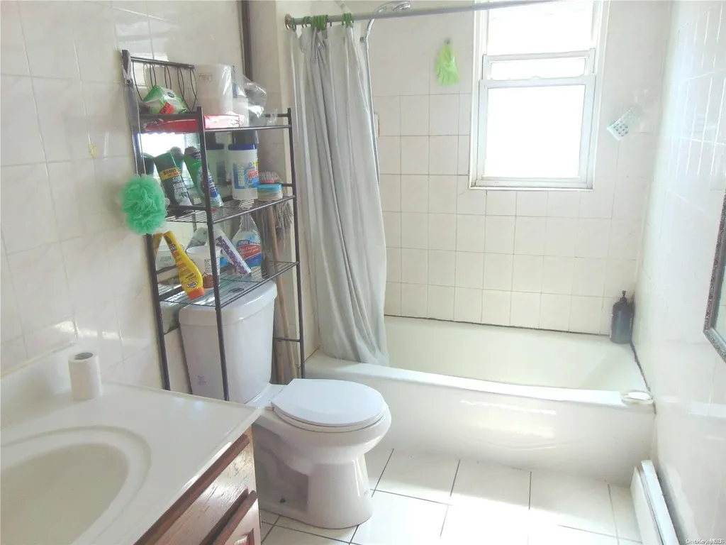 42-87 Hampton Street Flushing NY 11373