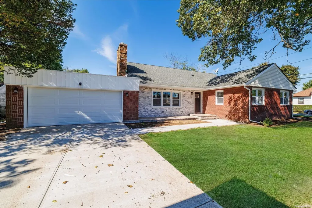 65 Nassau Parkway Hempstead NY 11550