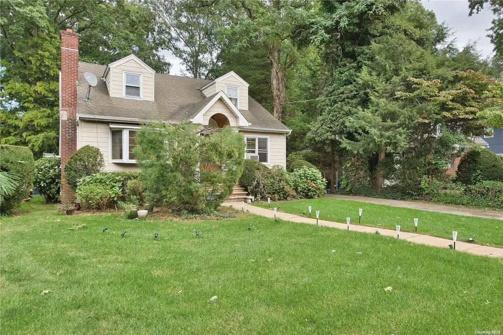 138 Delaware Avenue Freeport NY 11520