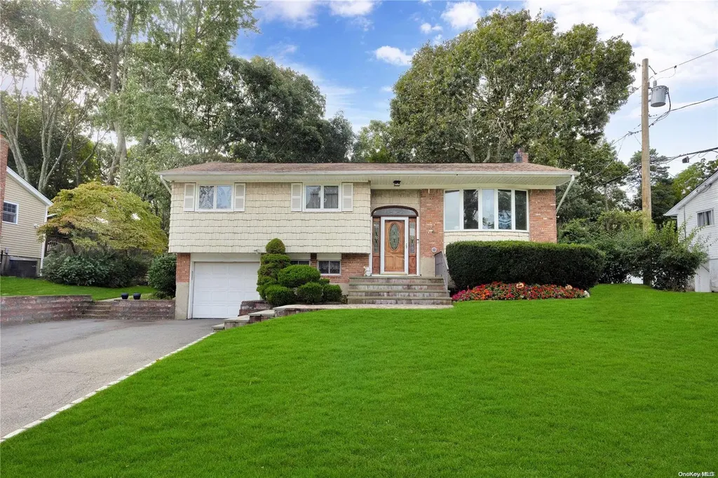50 Parnell Drive Smithtown NY 11787