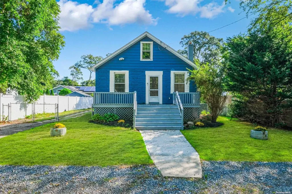 23 Teepee Road Rocky Point NY 11778