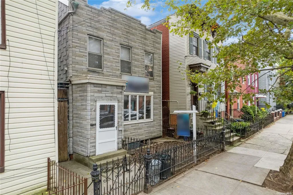 174 Eagle Street Brooklyn NY 11222