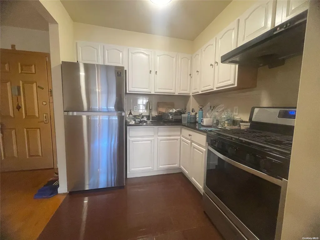 140-26 Cherry Avenue Flushing NY 11355