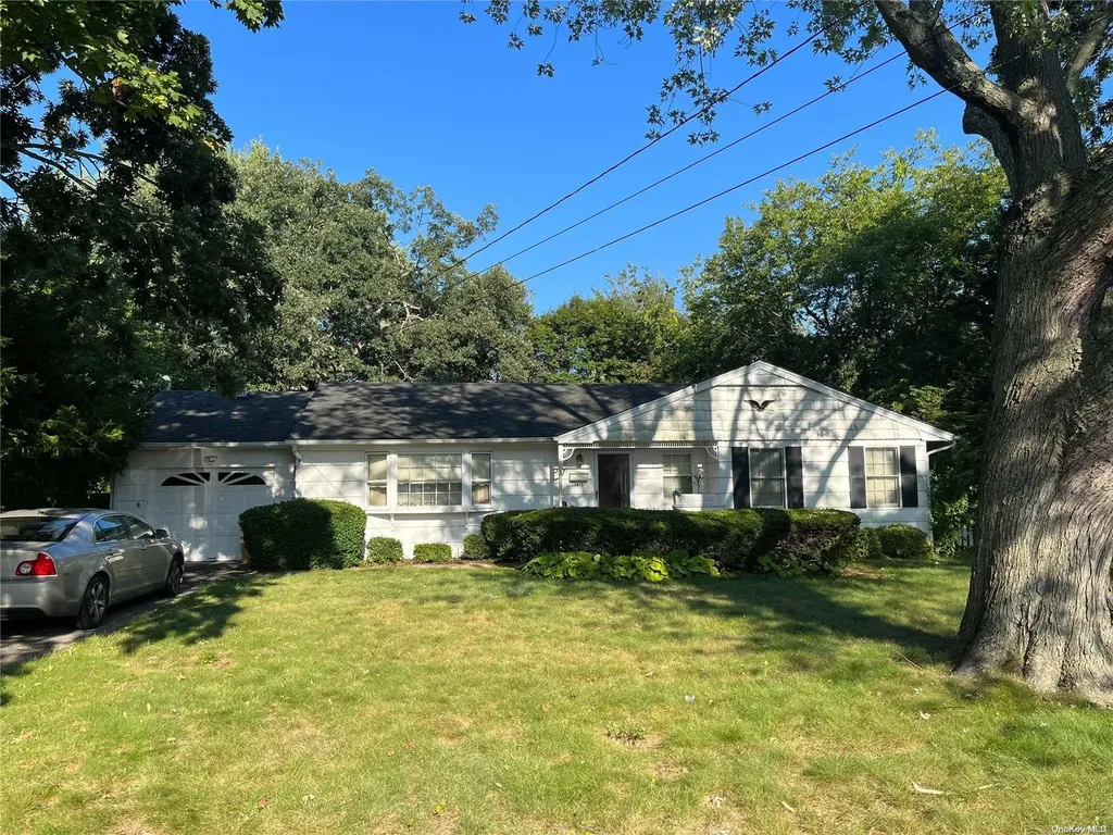 1415 Potter Boulevard Bay Shore NY 11706
