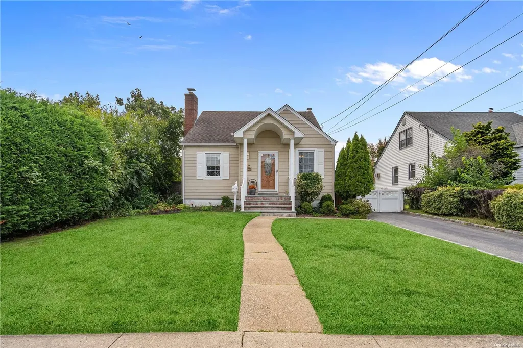 14 Croydon Drive Bellmore NY 11710