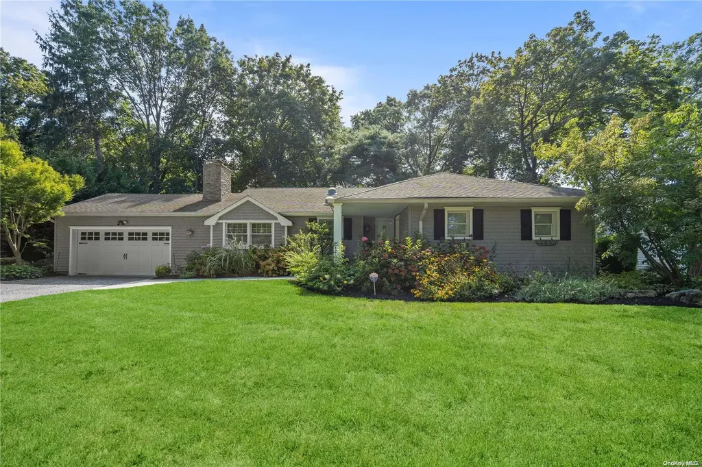 7 Tracy Drive Huntington NY 11743