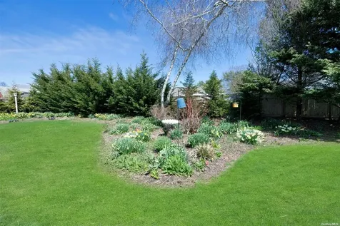 285 Middleton Road Greenport NY 11944