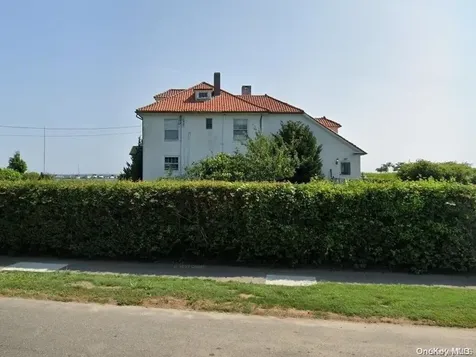 20 Brightwood Street Patchogue NY 11772