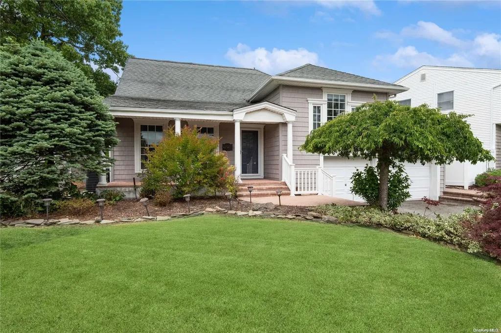 81 E Shore Drive Massapequa NY 11758