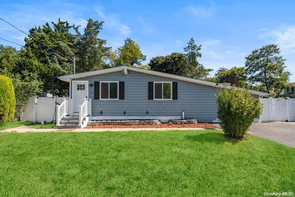 857 Scherger Avenue East Patchogue NY 11772