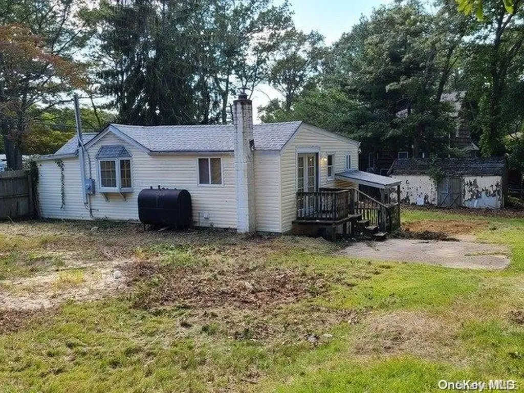 51 Highview Avenue Selden NY 11784