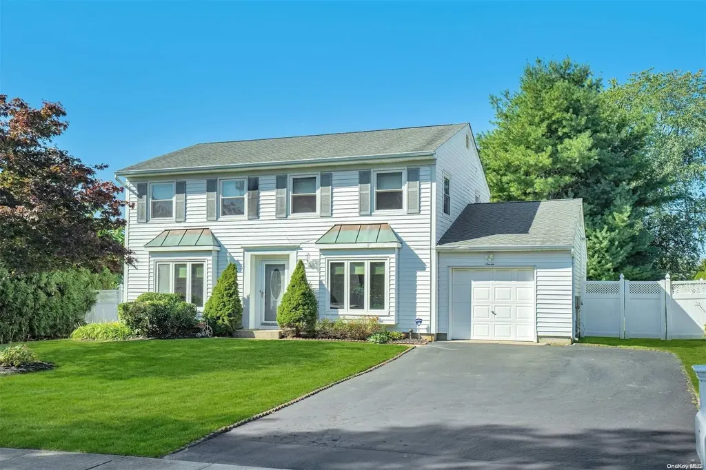 7 Tara Lane Commack NY 11725