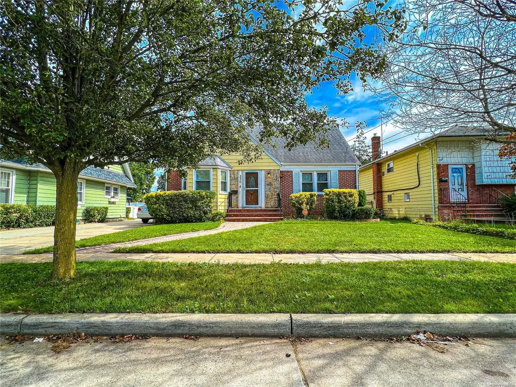 230 Brown Avenue Hempstead NY 11550