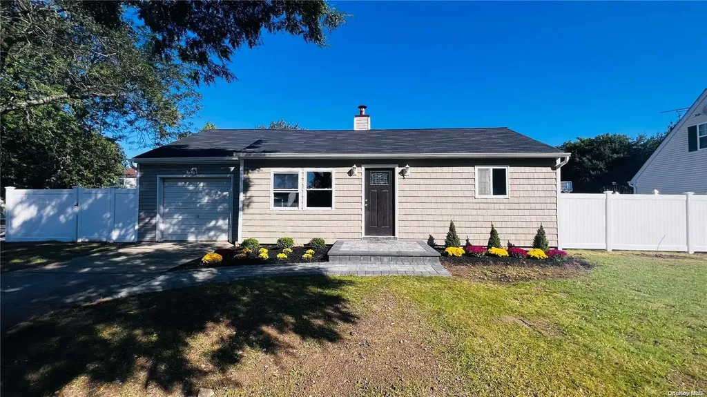 4 Pine Street Central Islip NY 11722