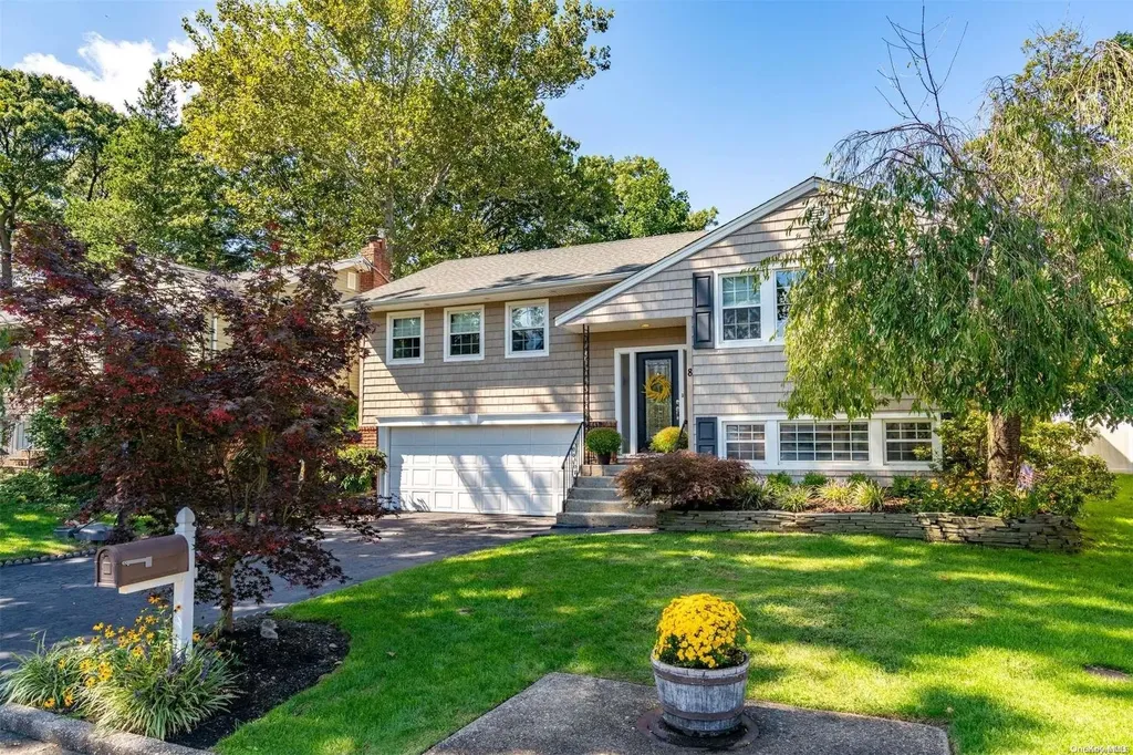 8 Stimson Place Huntington NY 11743