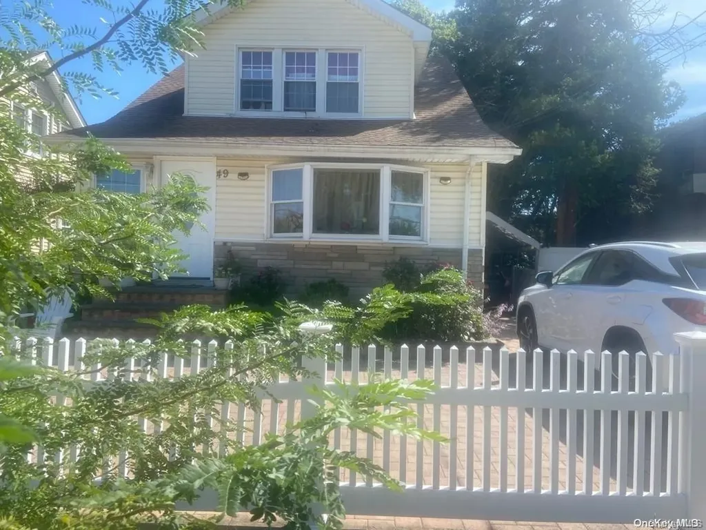 49 Manor Road Valley Stream NY 11580