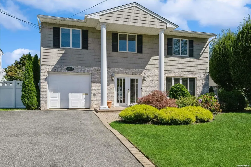 2893 Len Drive Bellmore NY 11710
