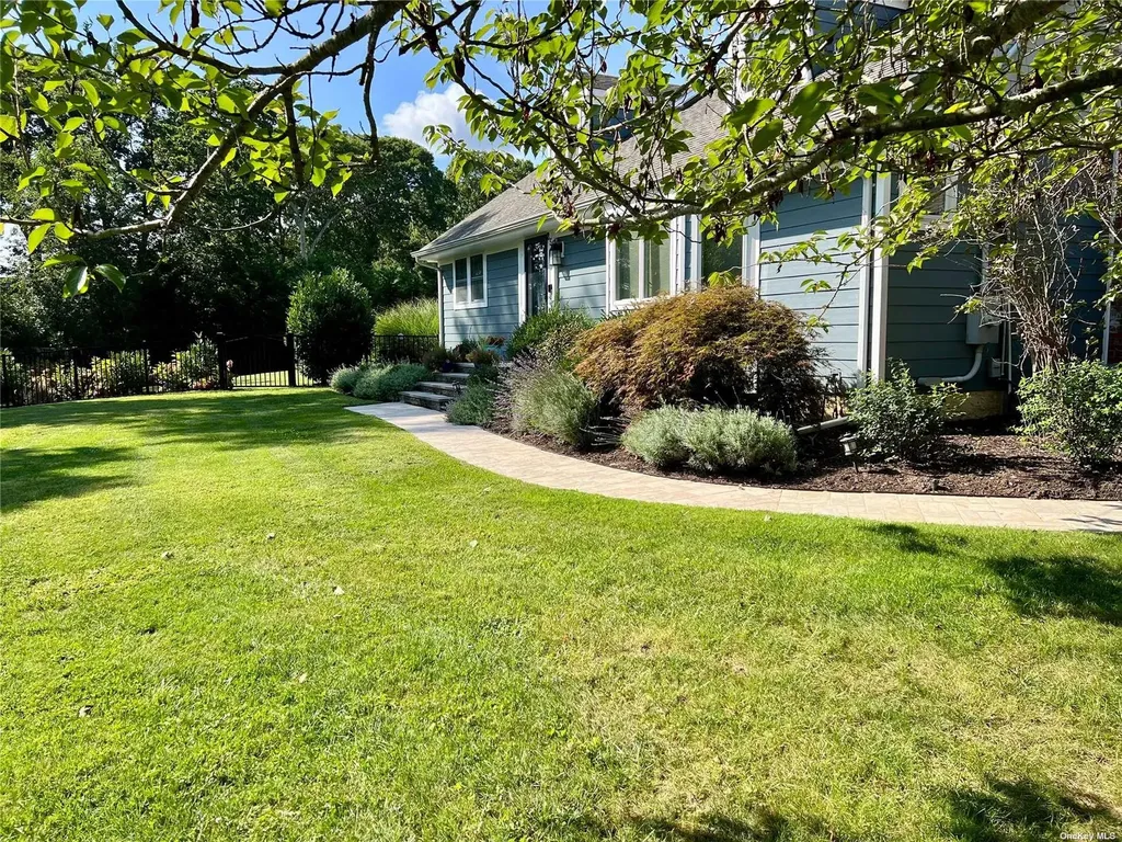 25 Moose Trail Cutchogue NY 11935