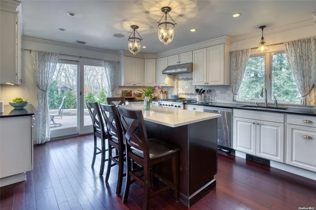 25 Moose Trail Cutchogue NY 11935