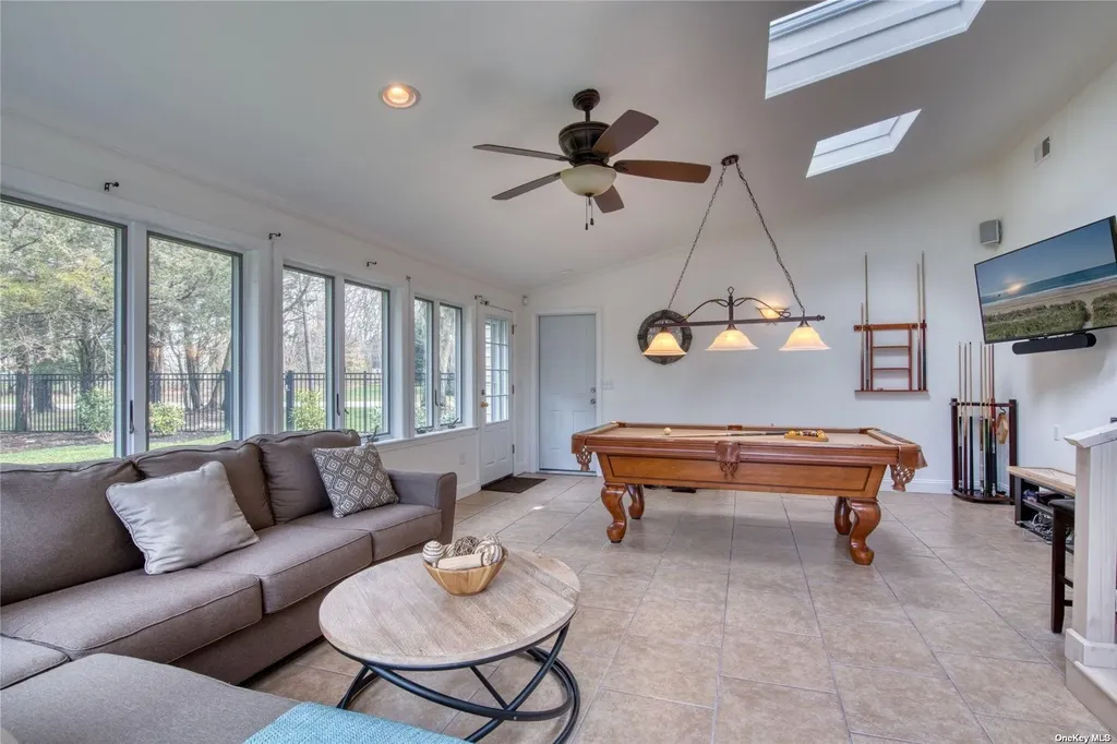 25 Moose Trail Cutchogue NY 11935