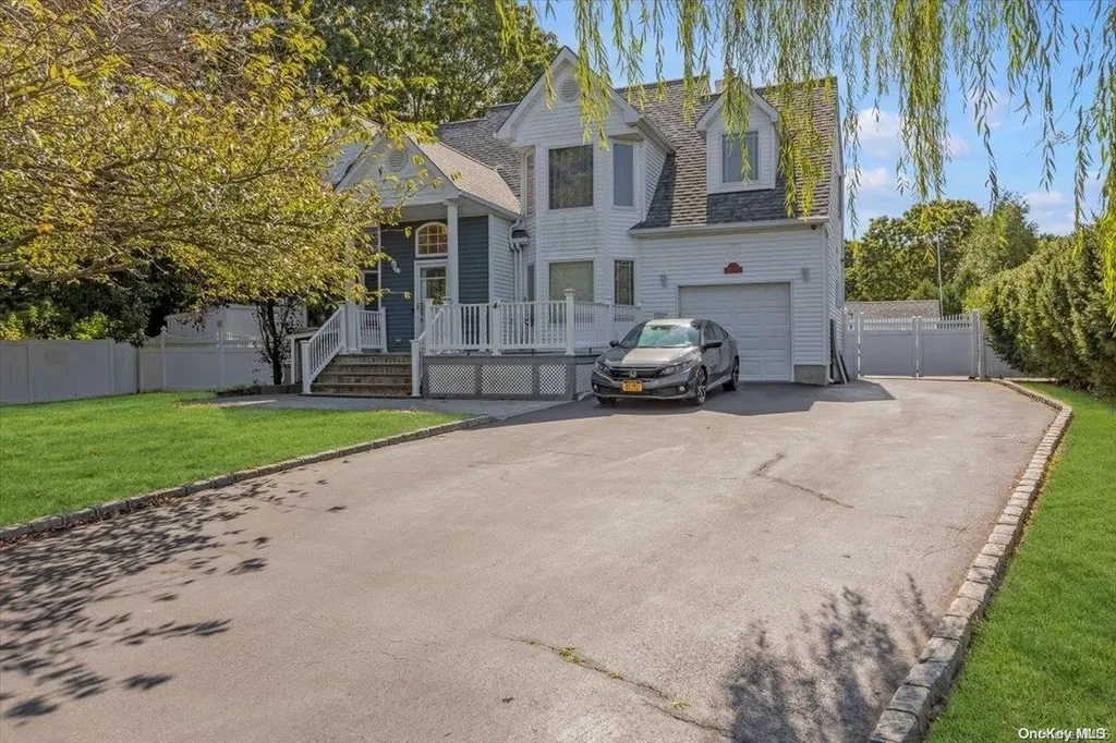 4 Edwin Street Centereach NY 11720