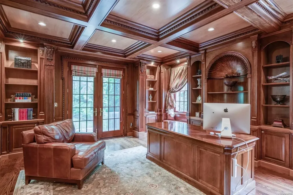 88 Walter Lane Manhasset NY 11030