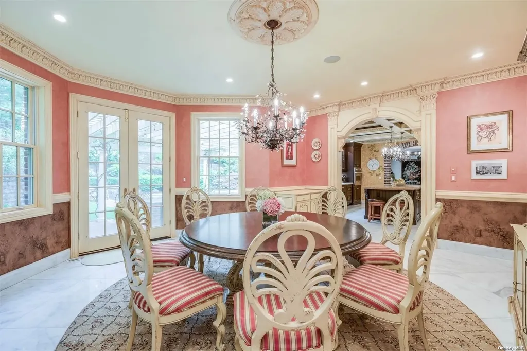 88 Walter Lane Manhasset NY 11030