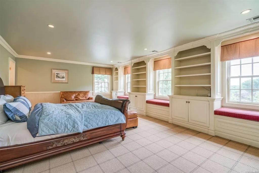 88 Walter Lane Manhasset NY 11030