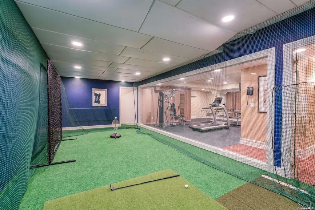 88 Walter Lane Manhasset NY 11030