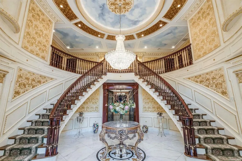 88 Walter Lane Manhasset NY 11030