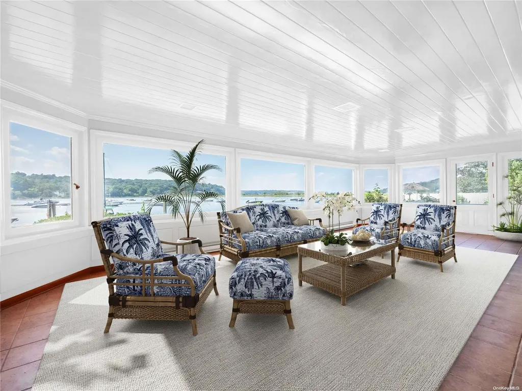 128 Harbor Road Cold Spring Harbor NY 11724