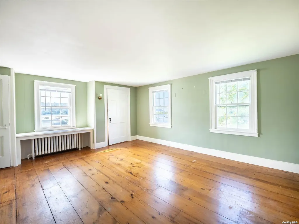 128 Harbor Road Cold Spring Harbor NY 11724