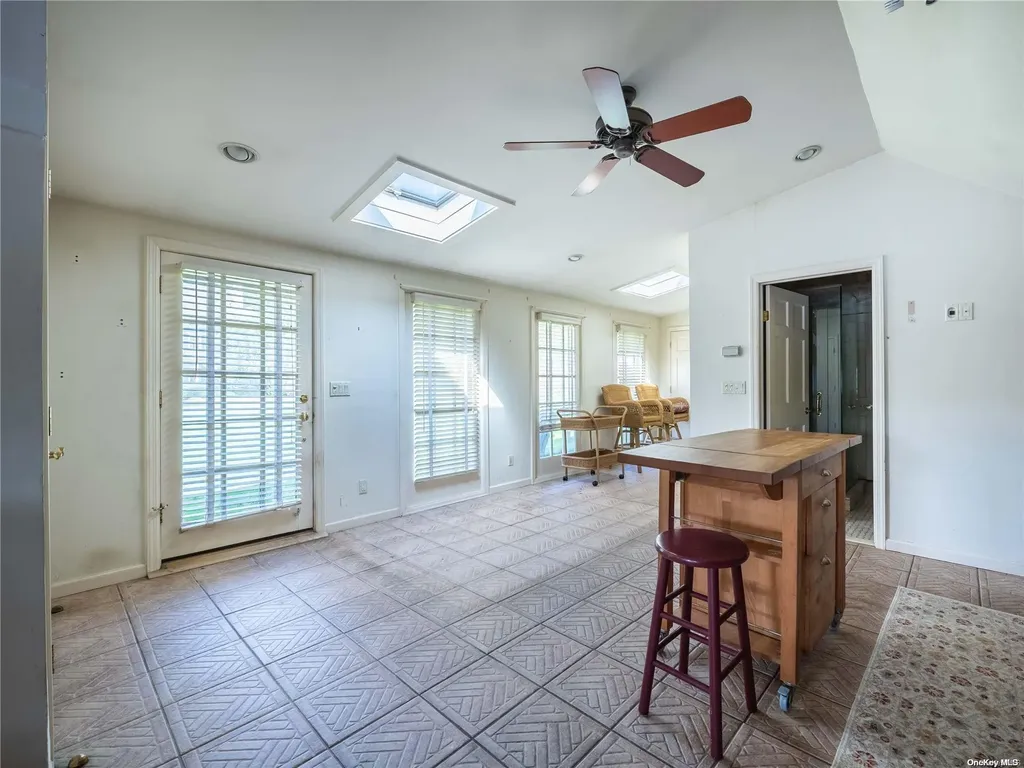 128 Harbor Road Cold Spring Harbor NY 11724