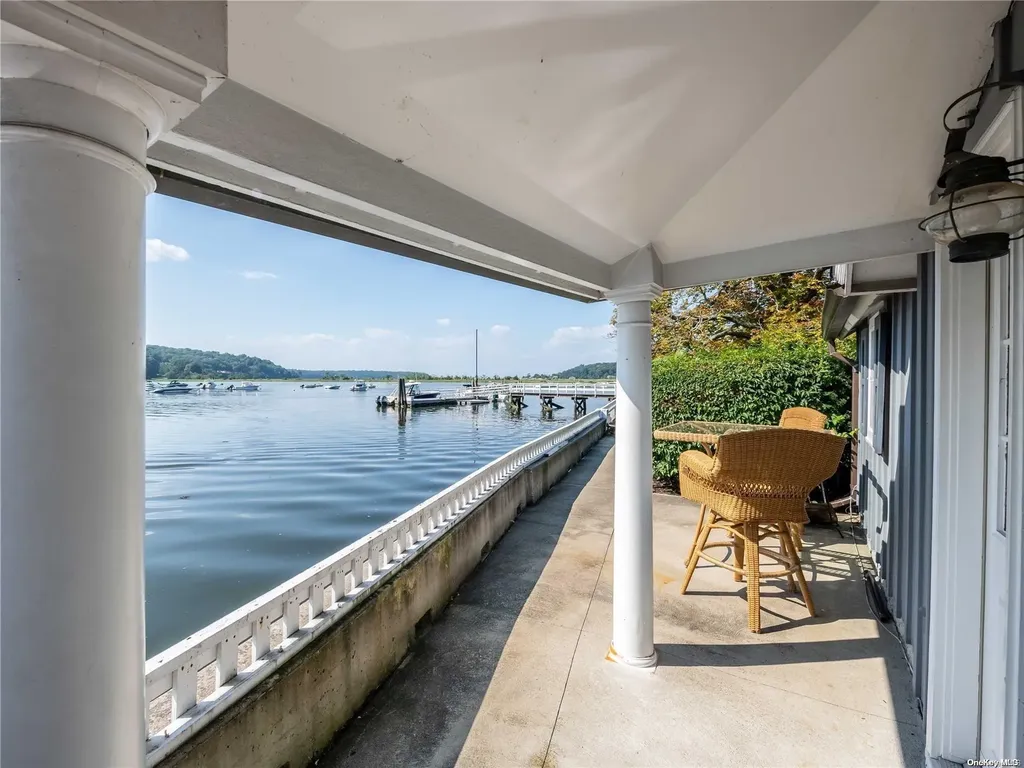 128 Harbor Road Cold Spring Harbor NY 11724