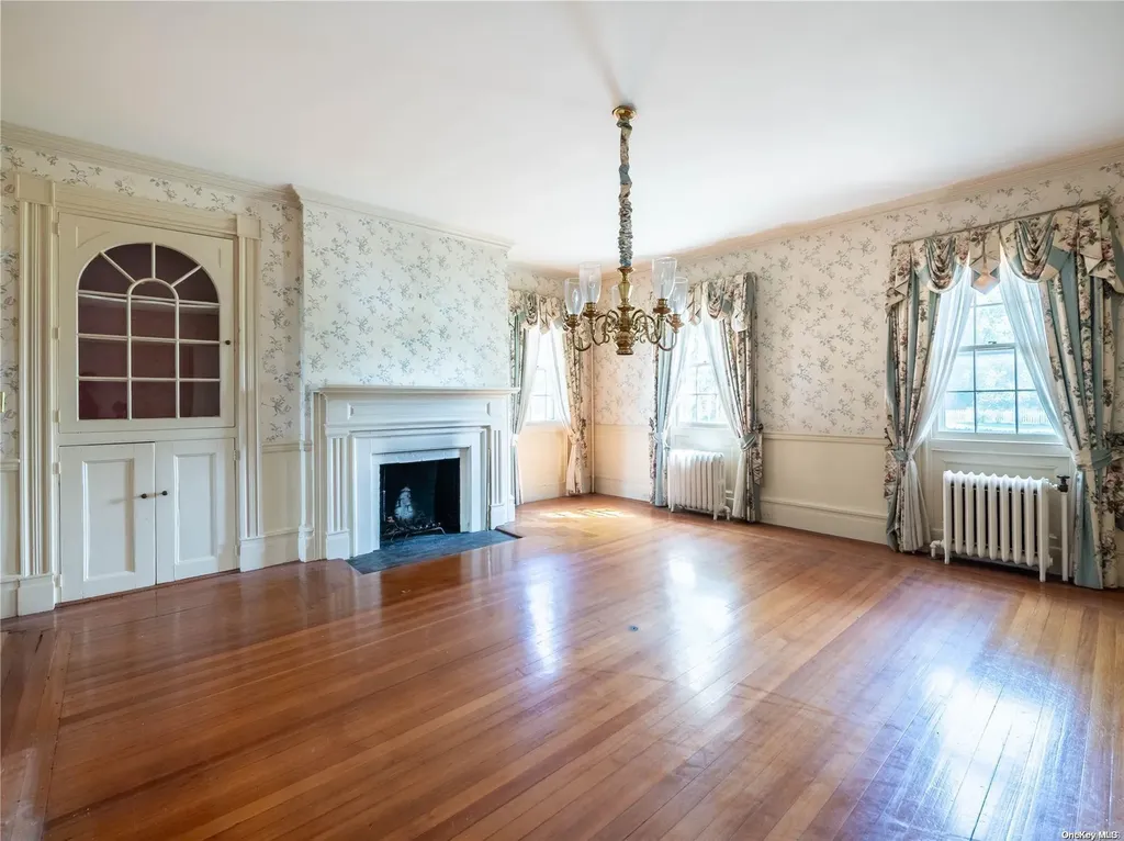 128 Harbor Road Cold Spring Harbor NY 11724