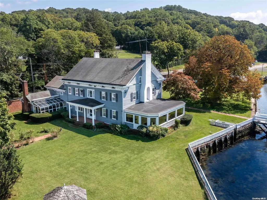 128 Harbor Road Cold Spring Harbor NY 11724