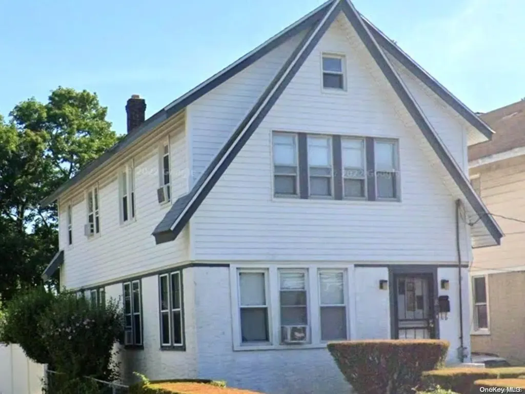 10 Leonard Avenue Freeport NY 11520