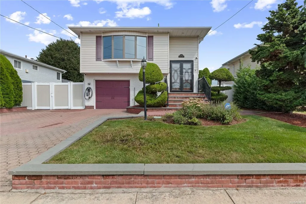 3405 Parkway Drive Baldwin NY 11510