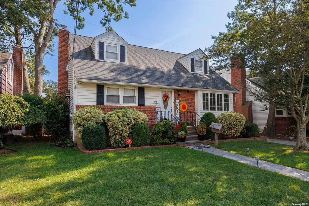 78 Broadway Malverne NY 11565