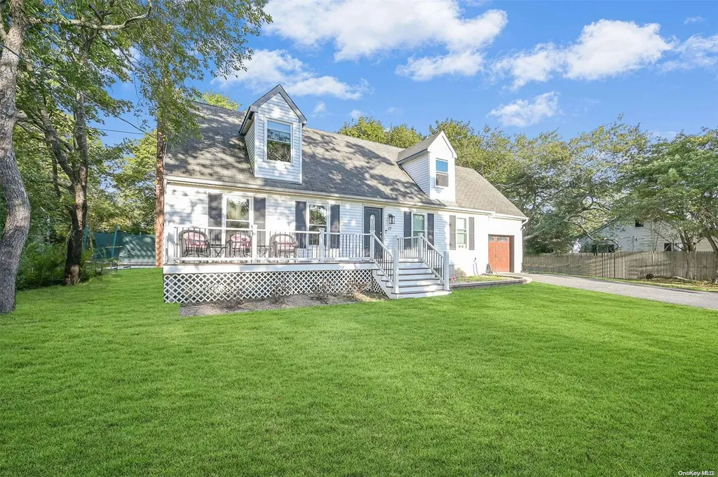 27 Champlin Avenue Bellport NY 11713