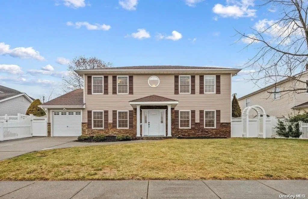 59 Bluebird Drive Syosset NY 11791