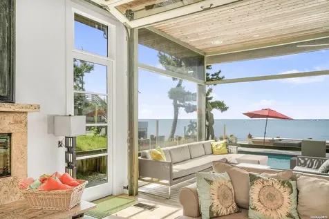 72 Bay Walk Fire Island Pines NY 11782