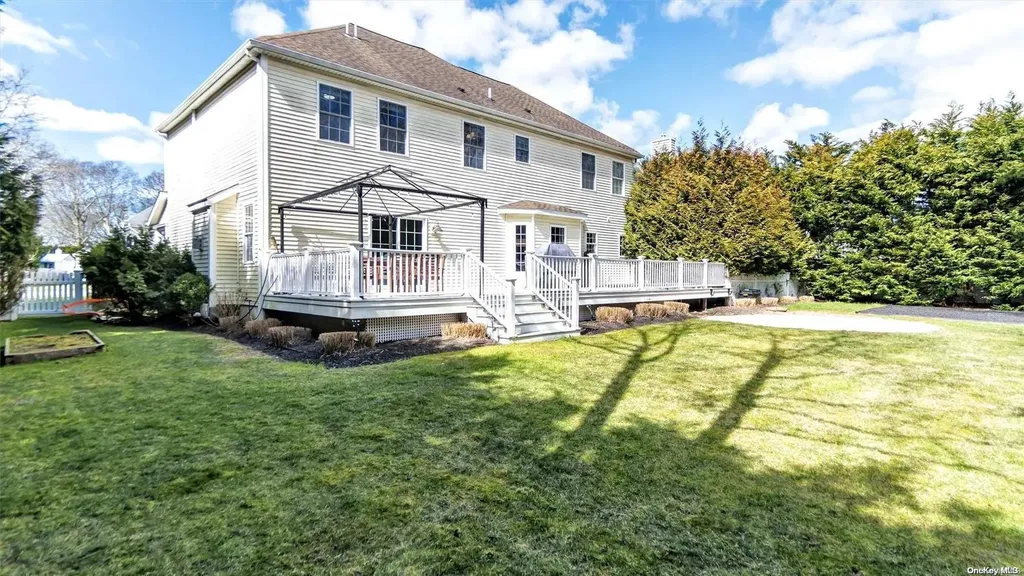 22 Fortune Cookie Lane Hampton Bays NY 11946