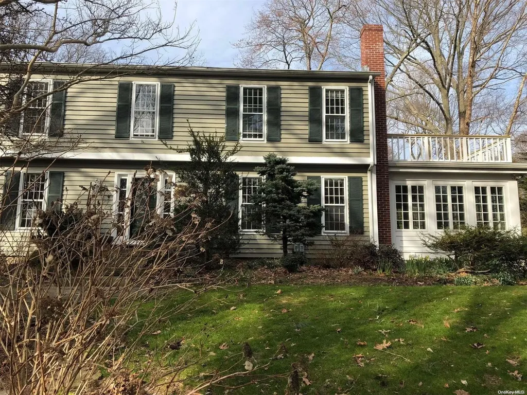 3 Lamont Lane Stony Brook NY 11790
