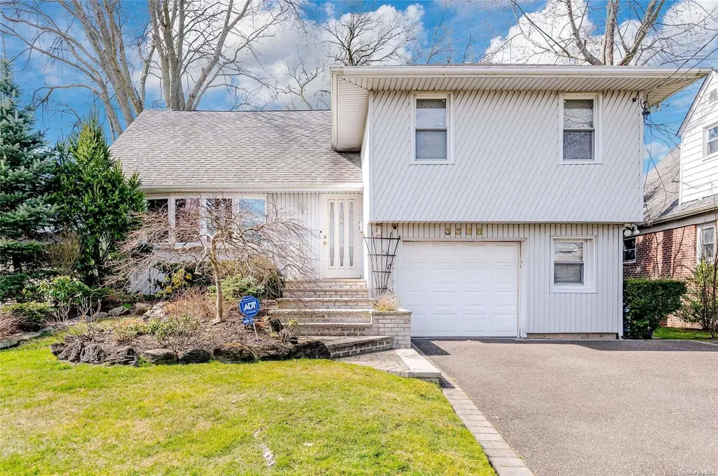 3388 Lawrence Avenue Oceanside NY 11572