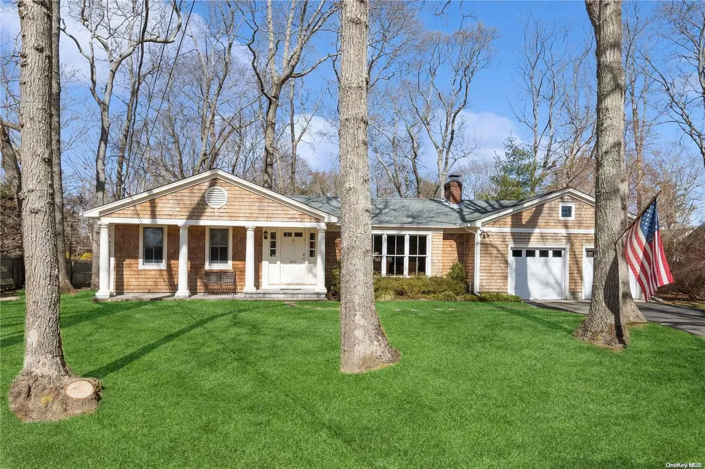 240 Christopher Street Southold NY 11971