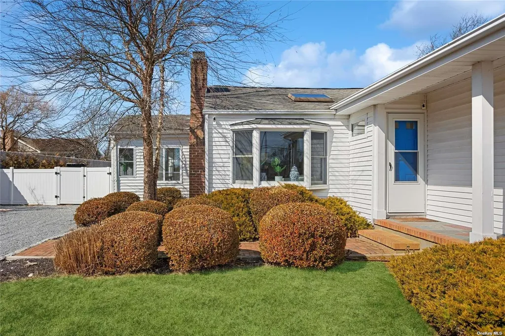 66 Library Avenue Westhampton Beach NY 11978