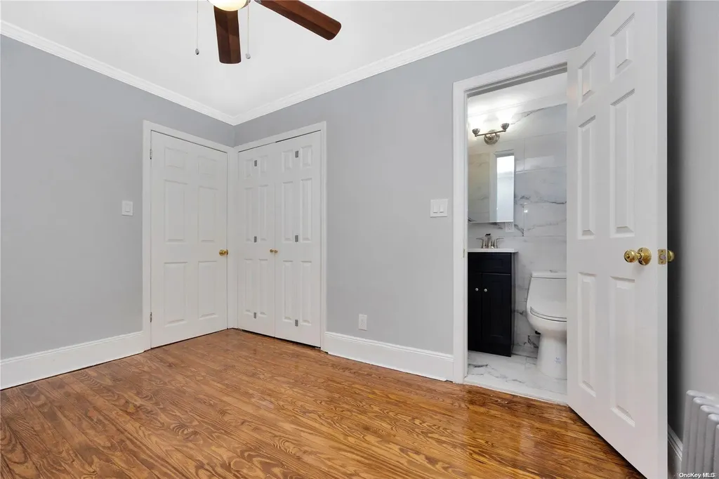 160 Rocklyn Avenue Lynbrook NY 11563