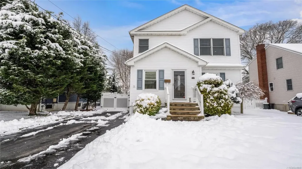 27 Croydon Drive Bellmore NY 11710