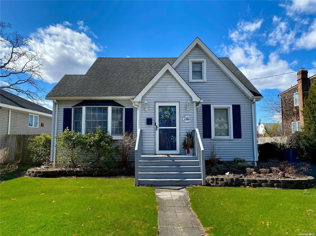 280 West Avenue Patchogue NY 11772